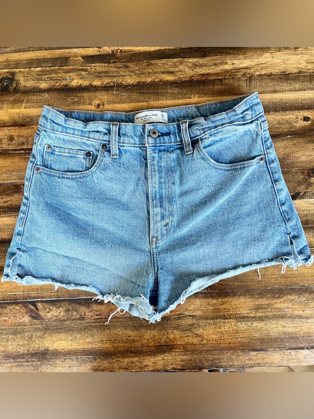 Abercrombie & Fitch High Rise Mom Shorts Light Blue Denim with Frayed Hem - 6/28